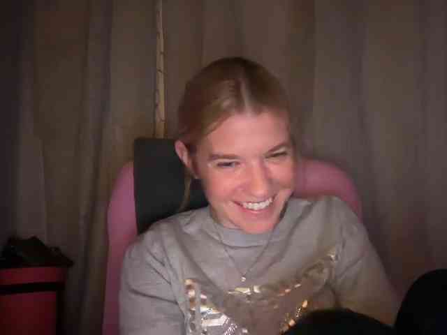 AmericnBarbie webcam