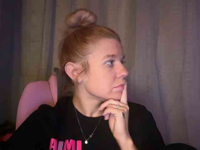 AmericnBarbie webcam