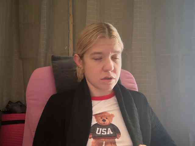 AmericnBarbie webcam