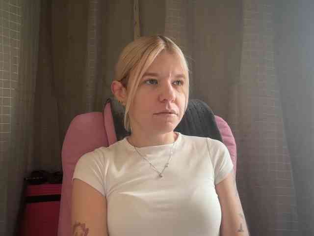 AmericnBarbie webcam