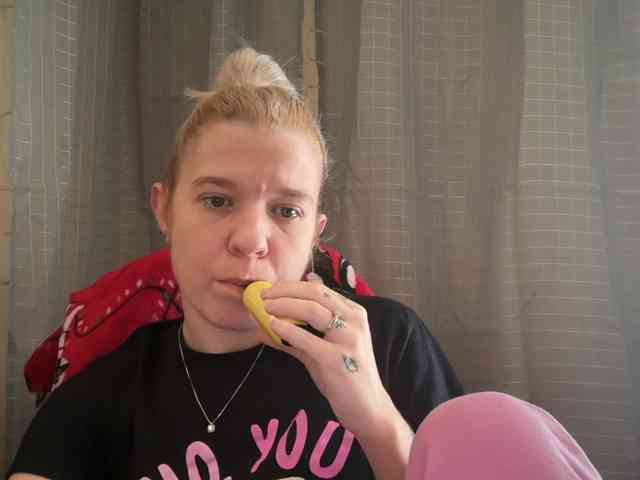 AmericnBarbie webcam