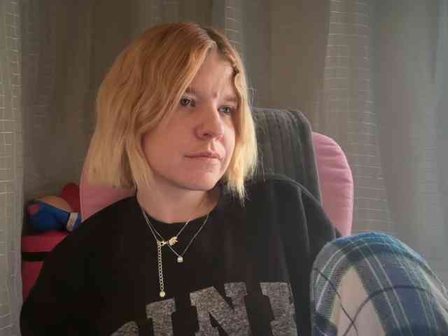 AmericnBarbie webcam