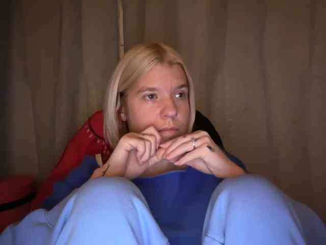 AmericnBarbie webcam