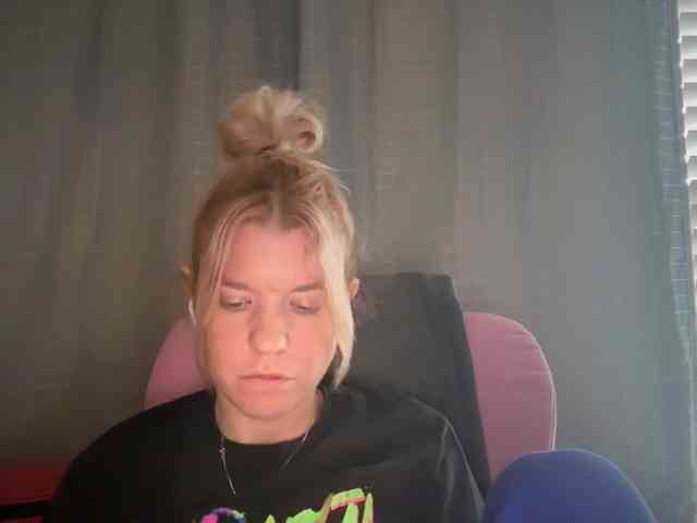 AmericnBarbie webcam