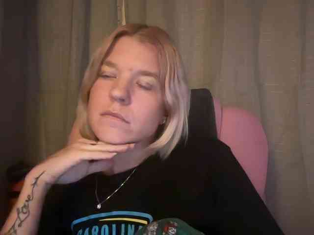 AmericnBarbie webcam