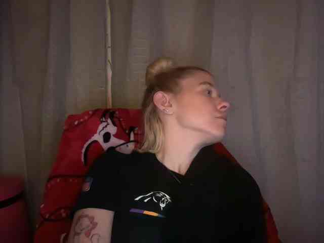 AmericnBarbie webcam