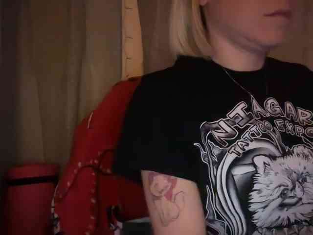 AmericnBarbie webcam