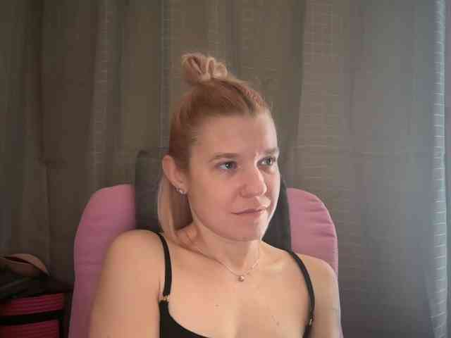 AmericnBarbie webcam