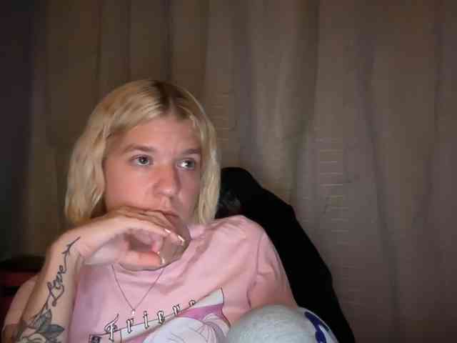 AmericnBarbie webcam