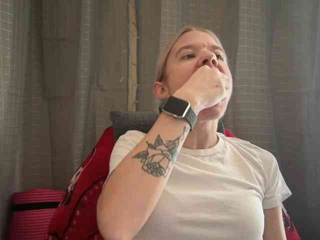 AmericnBarbie webcam