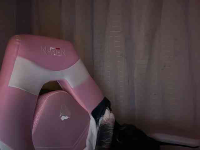 AmericnBarbie webcam