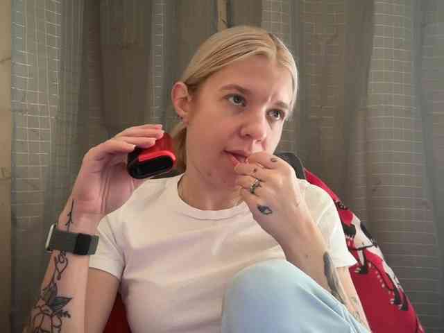 AmericnBarbie webcam