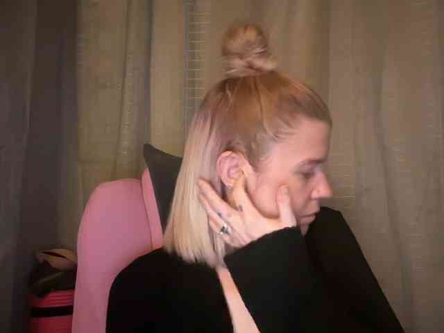 AmericnBarbie webcam