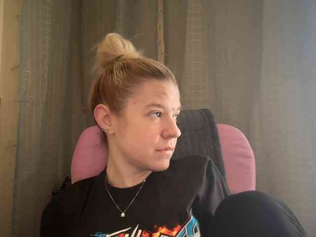 AmericnBarbie webcam