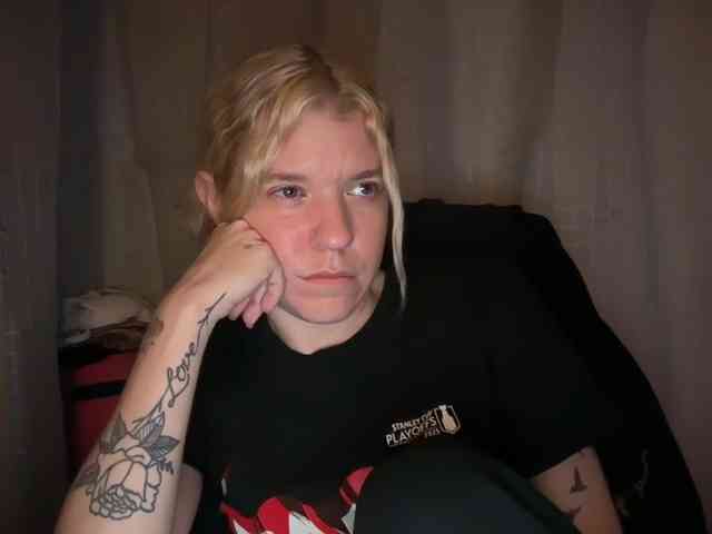 AmericnBarbie webcam