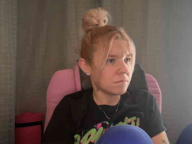 AmericnBarbie webcam