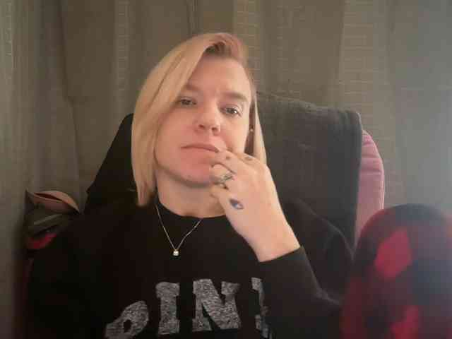 AmericnBarbie webcam