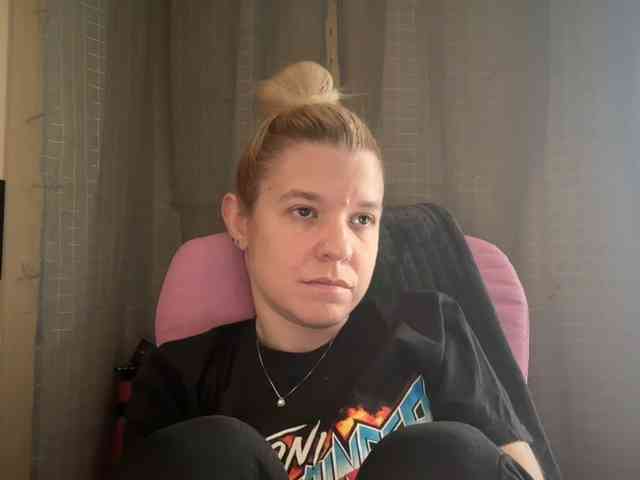 AmericnBarbie webcam