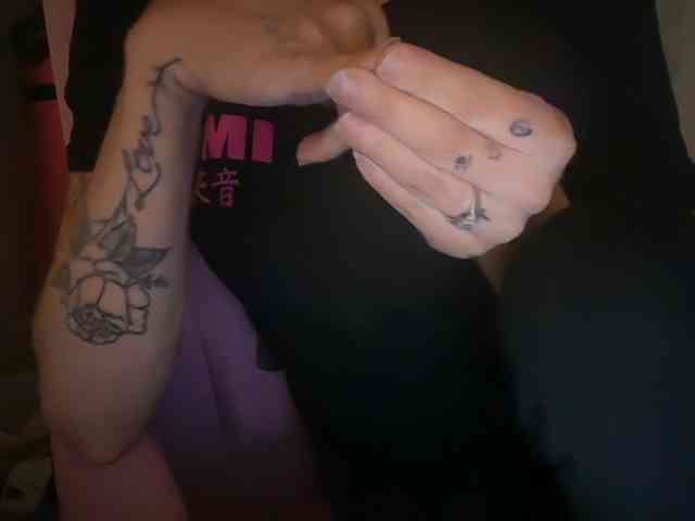 AmericnBarbie webcam