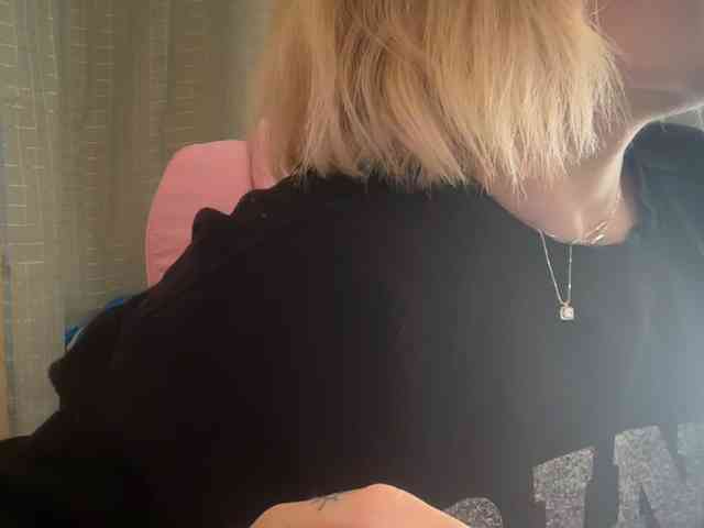 AmericnBarbie webcam