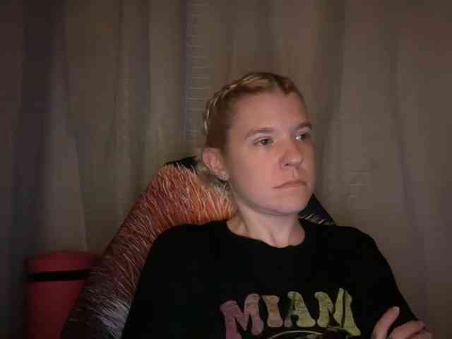 AmericnBarbie webcam