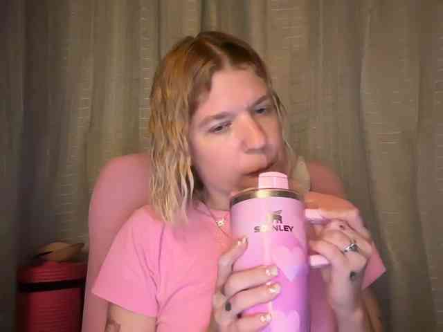 AmericnBarbie webcam