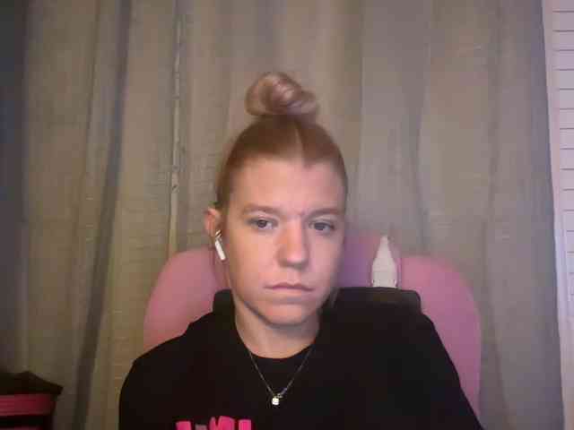 AmericnBarbie webcam