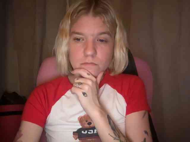 AmericnBarbie webcam