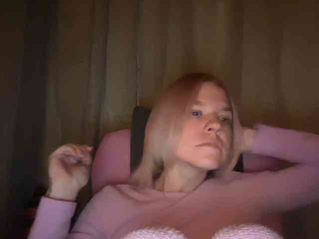 AmericnBarbie webcam