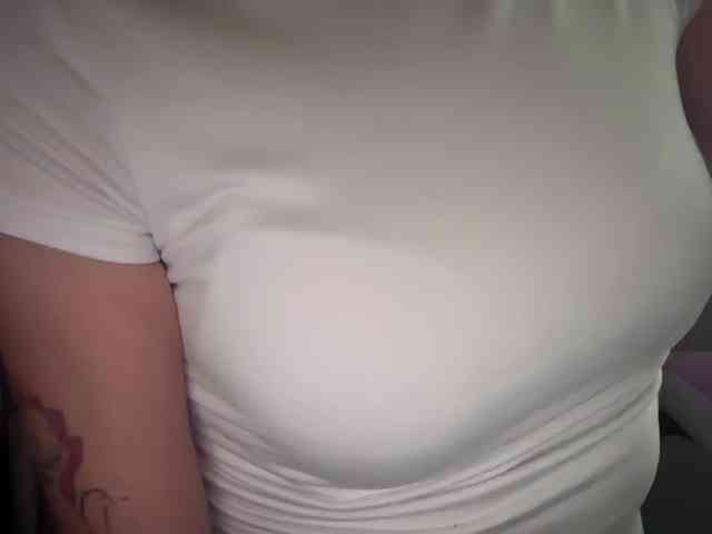 AmericnBarbie webcam