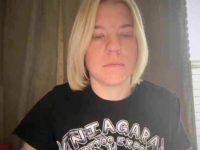 AmericnBarbie webcam