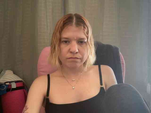 AmericnBarbie webcam