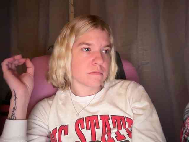 AmericnBarbie webcam