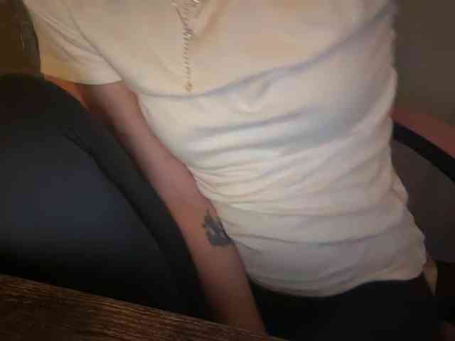 AmericnBarbie webcam