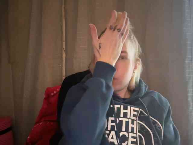 AmericnBarbie webcam