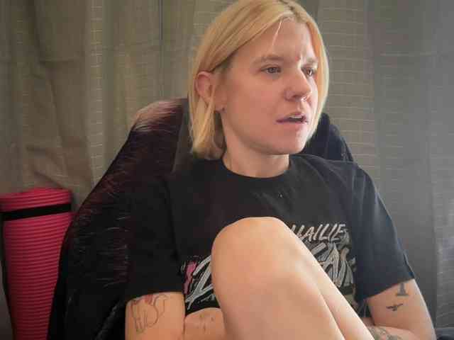 AmericnBarbie webcam