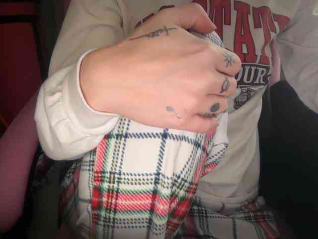 AmericnBarbie webcam