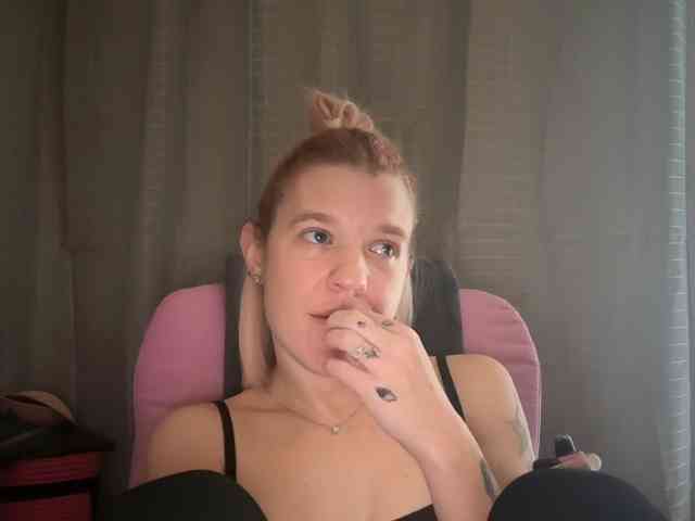 AmericnBarbie webcam