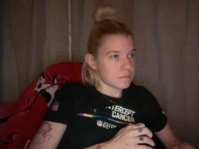 AmericnBarbie webcam