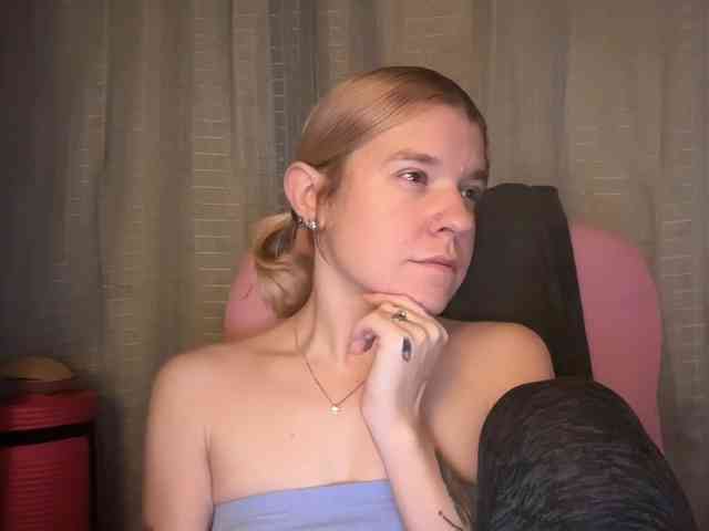 AmericnBarbie webcam