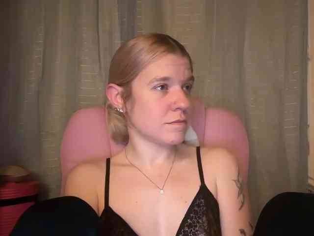 mermaidlexi Live Webcam on BongaCams