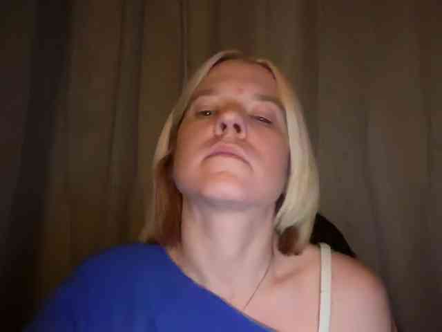 AmericnBarbie webcam