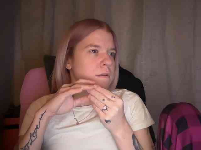 AmericnBarbie webcam