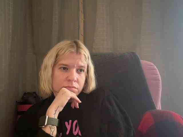 AmericnBarbie webcam