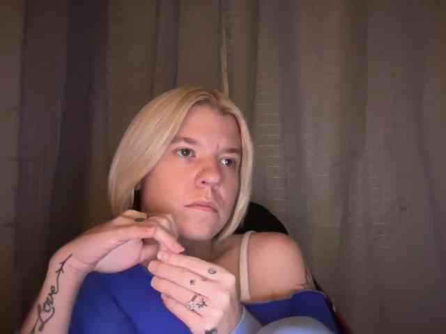 AmericnBarbie webcam