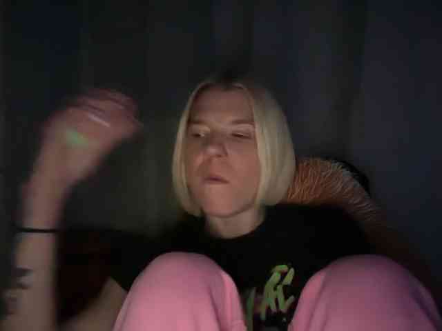 AmericnBarbie webcam