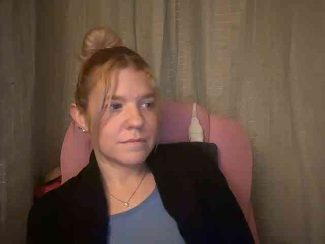 AmericnBarbie webcam