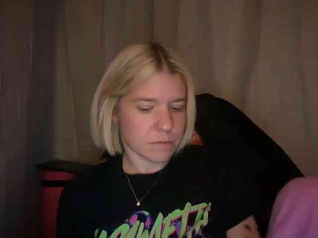 AmericnBarbie webcam