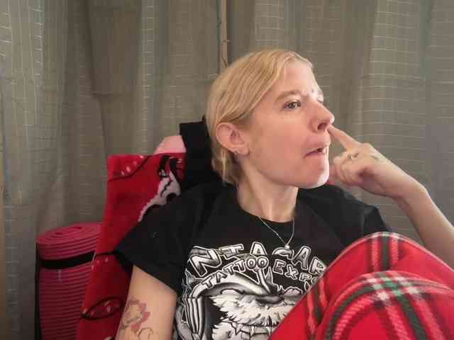 AmericnBarbie webcam