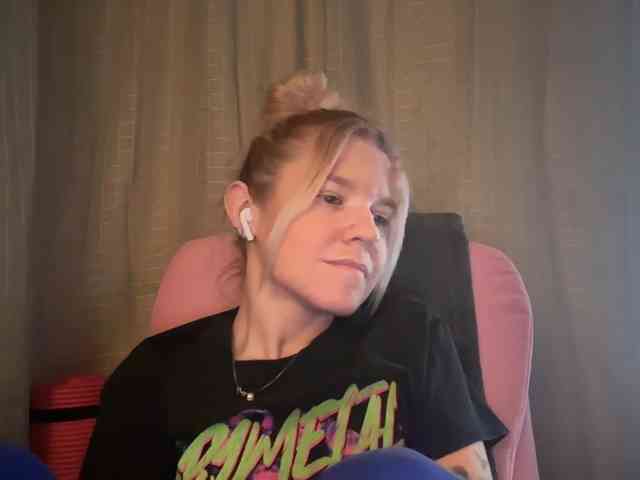 AmericnBarbie webcam